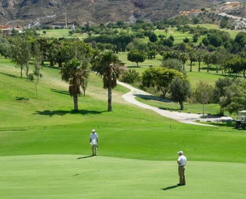 Descubre el encanto de Olazabal Golf: Un paraíso para los amantes del golf en España