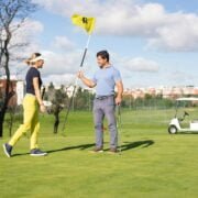 Descubre Todo lo que Necesitas Saber Si Quieres Jugar al Golf
