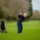 Mejora tu juego de golf con consejos y técnicas mientras disfrutas jugando al golf